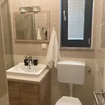 Elena Apartamento