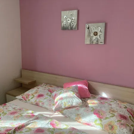 Apartment Elena *