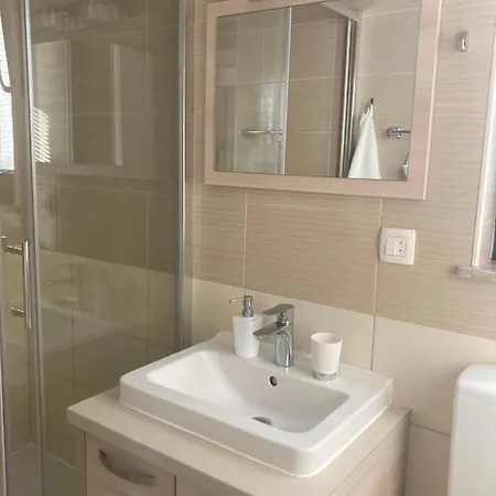 Elena * Privlaka (Zadar)