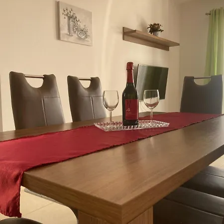 Elena * Privlaka (Zadar)