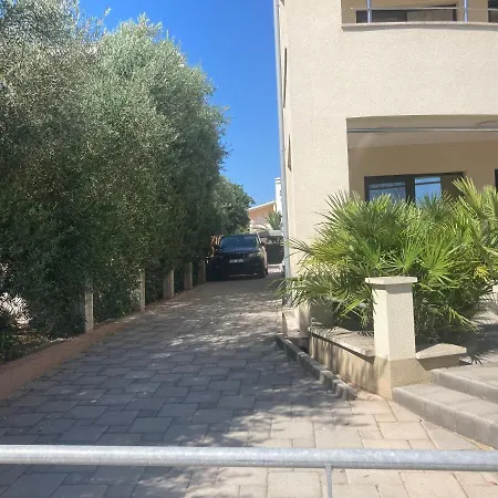 Elena Apartament