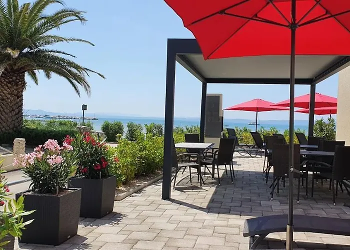 Апартаменты Elena *